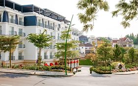 Golden Sun Hotel - Dalat